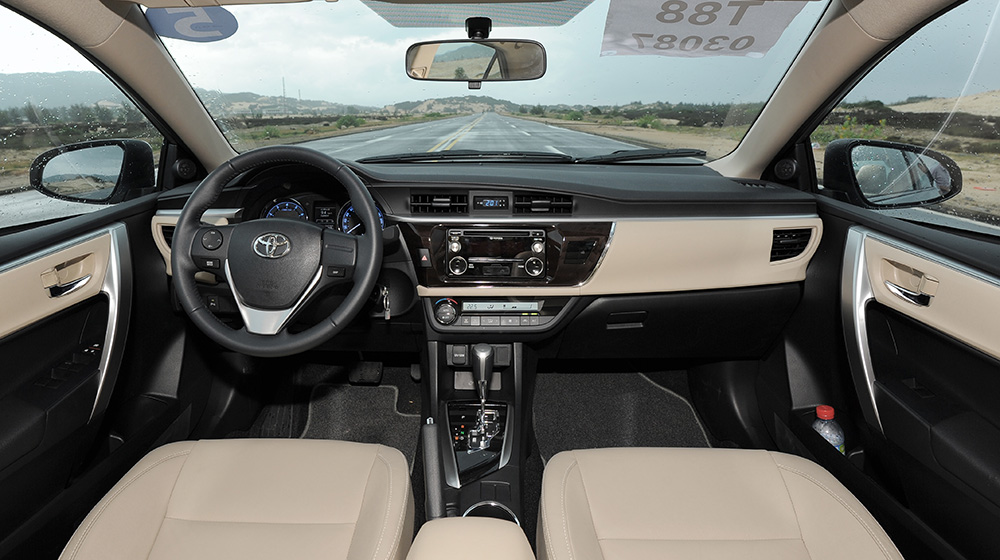 Toyota Corolla Altis 2014 - Tầm cao mới Corolla-Altis-2014-16-1.jpg
