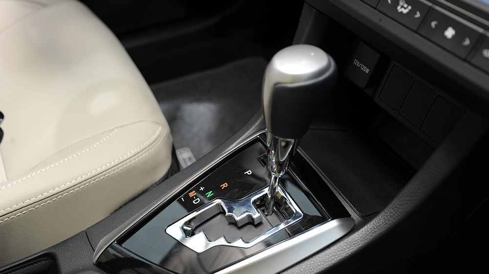 Toyota Corolla Altis 2014 – Tầm cao mới Corolla-Altis-2014-21.jpg