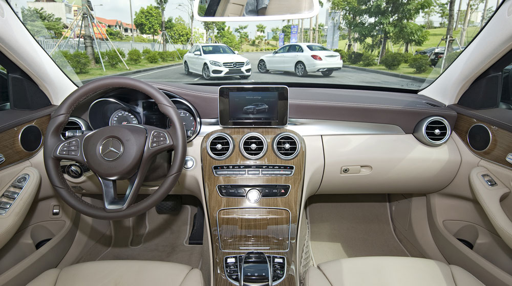 TRỰC TIẾP: Lễ ra mắt Mercedes-Benz C-Class 2015 tại Hà Nội Mercedes-Benz-C200-C250-Exclusive---C250-AMG-(7).jpg