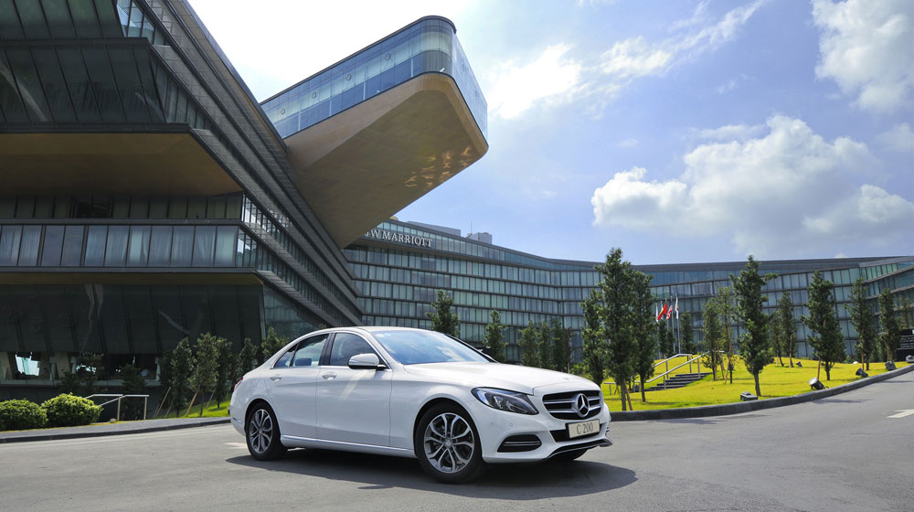 TRỰC TIẾP: Lễ ra mắt Mercedes-Benz C-Class 2015 tại Hà Nội Mercedes-benz-C200-(1).jpg