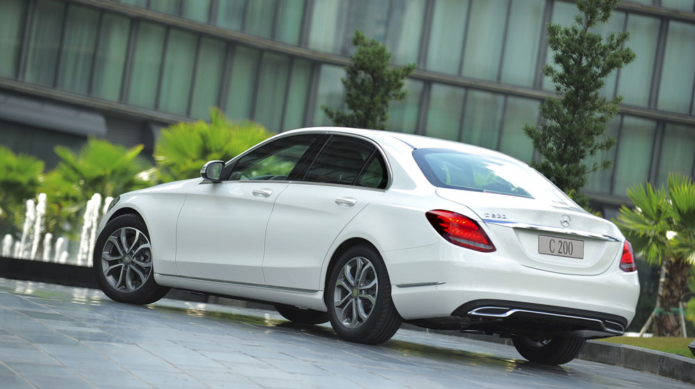 TRỰC TIẾP: Lễ ra mắt Mercedes-Benz C-Class 2015 tại Hà Nội Mercedes-benz-C200-(20).jpg