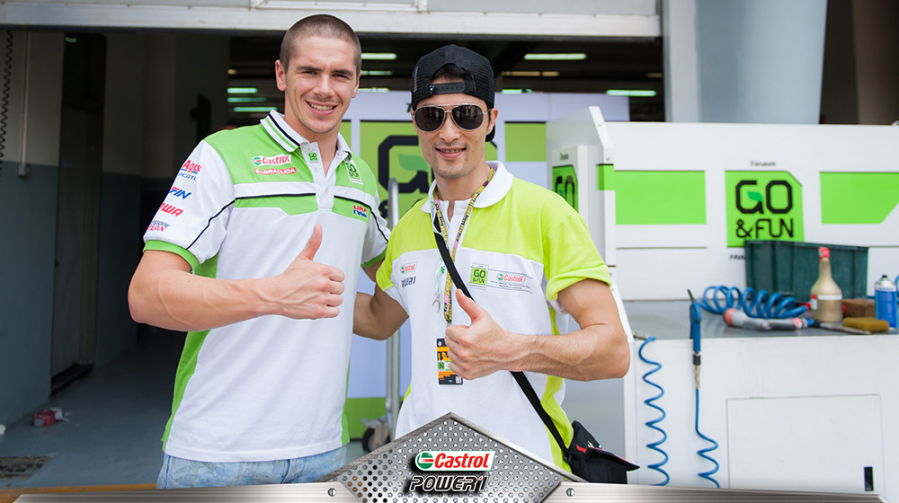 Johnny Trí Nguyễn và Fan Việt gặp gỡ thần tượng tại MotoGP 2014 Castrol-Malaysia-10-2014-Day2-53.jpg