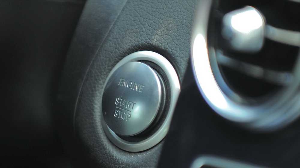 Cận cảnh Mercedes C200 2015 vừa ra mắt tại Việt Nam Mercedes-benz-C200-(52).jpg