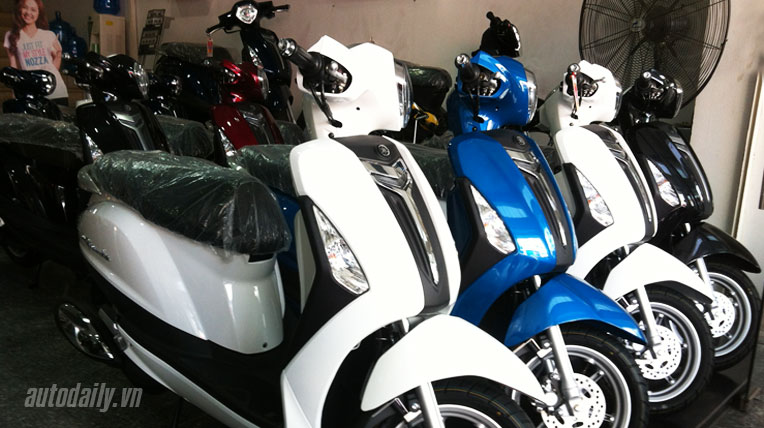 Người Việt mua xe máy “giá chát” vì tâm lý đám đông -nh.jpg