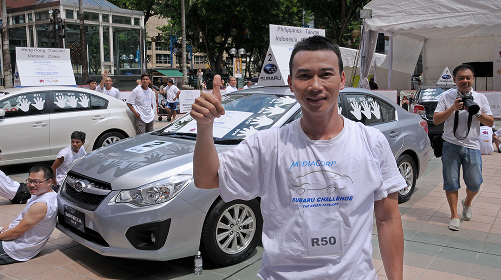 Thi đứng lâu nhất để nhận xe Subaru trị giá 85.000SGD _AUT4208.jpg