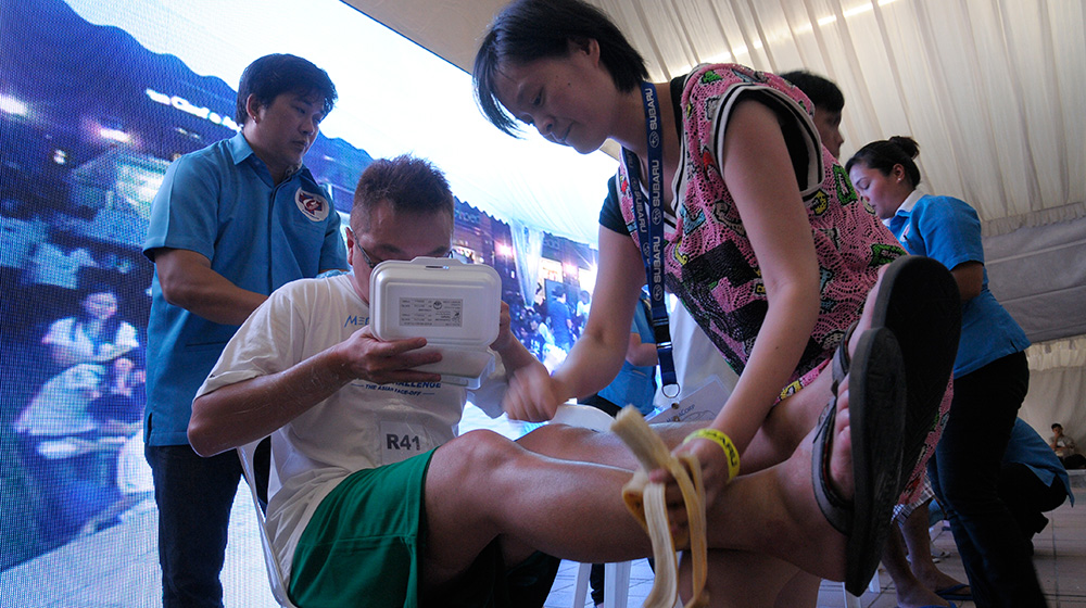 Thi đứng lâu nhất để nhận xe Subaru trị giá 85.000SGD _AUT4364.jpg