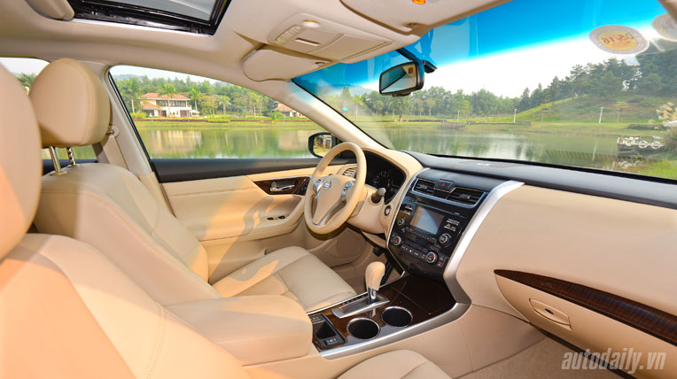 Lựa chọn xe sedan nào với tầm tiền từ 1,3 đến 1,7 tỷ đồng? Autodaily_Teana_Noithat-34.jpg