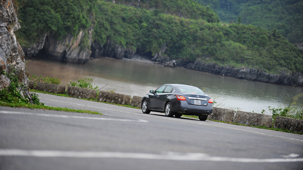 Cùng Nissan Teana 2.5SL đi tìm gió biển chớm đông Nissan Teana 2014 (34).jpg