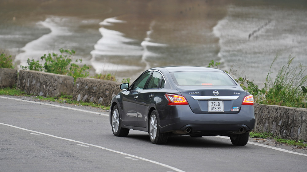 Cùng Nissan Teana 2.5SL đi tìm gió biển chớm đông Nissan Teana 2014 (35).jpg