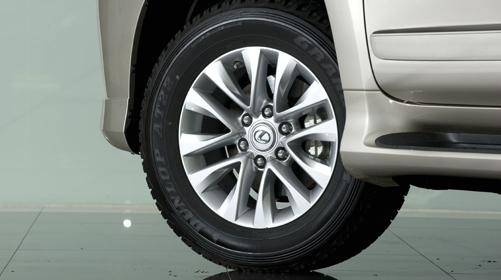 Lexus GX 460 2015 có giá 3,766 tỷ đồng tại Việt Nam 2.-Lexus-GX460-chitiet-(13).jpg