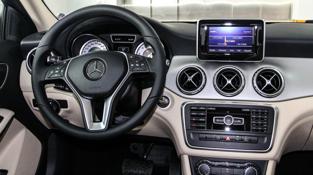 Mercedes-Benz GLA200: Chiếc crossover đầy tiện ích Mercedes-Benz GLA200 (10).jpg