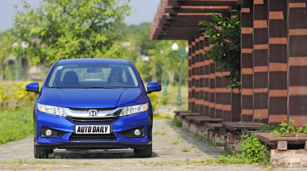 Tháng 10: Ôtô trong nước tiếp tục “nóng” honda-city-2014 (11).jpg