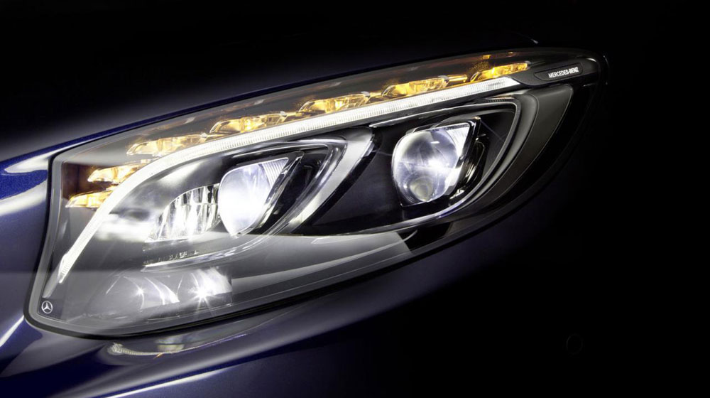 Mercedes-Benz develops new generation LED headlights mercedes-led (1).jpg