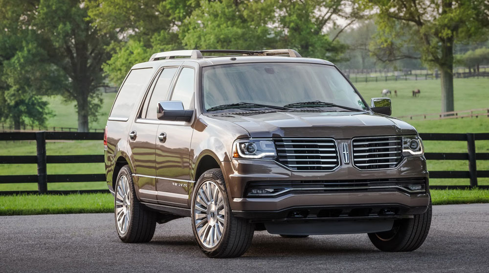 Người Mỹ ngày càng chi nhiều tiền cho xe hơi 2015-Lincoln-Navigator-1.jpg