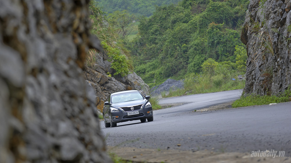 Đánh giá Nissan Teana 2.5SL qua hành trình 300km Nissan Teana 2014 (21).jpg