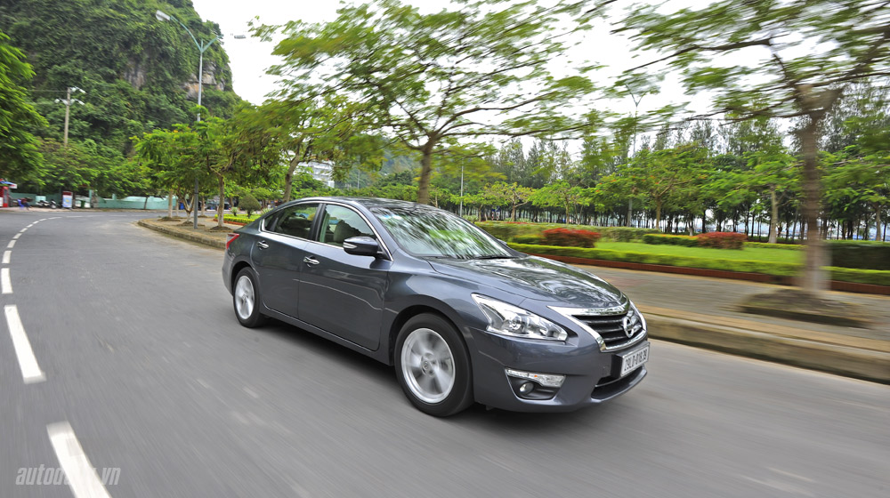 Đánh giá Nissan Teana 2.5SL qua hành trình 300km Nissan Teana 2014 (42).jpg