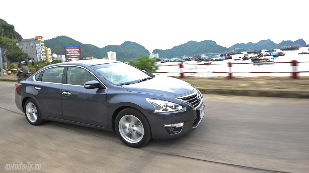 Đánh giá Nissan Teana 2.5SL qua hành trình 300km Nissan Teana 2014 (9).jpg