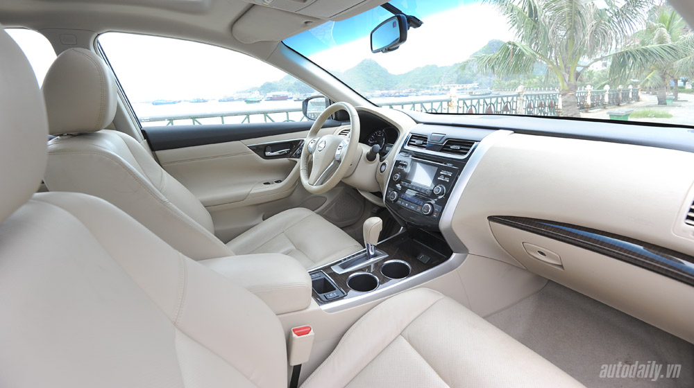 Đánh giá Nissan Teana 2.5SL qua hành trình 300km Nissan Teana 2014 (60).jpg