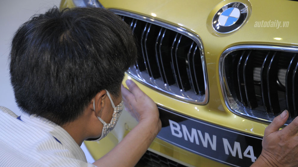 “Vã mồ hôi” chuẩn bị khai màn Vietnam Motor Show 2014 vietnam-motor-show-2014-day1 (2).jpg