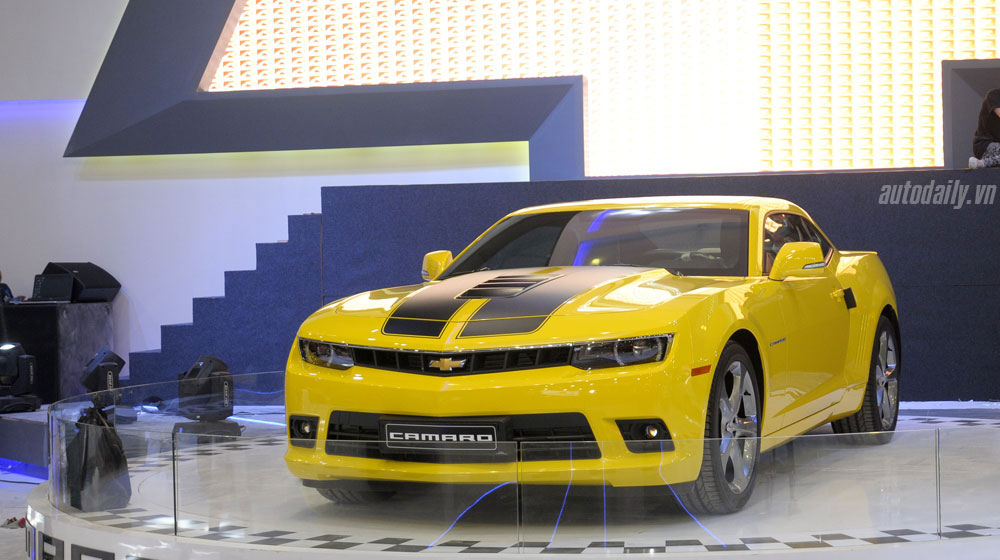 “Vã mồ hôi” chuẩn bị khai màn Vietnam Motor Show 2014 vietnam-motor-show-2014-day1 (9).jpg