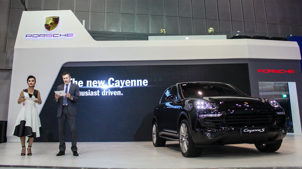 Porsche Cayenne S 2014 đã đến Việt Nam Porsche Cayenne S(2).jpg