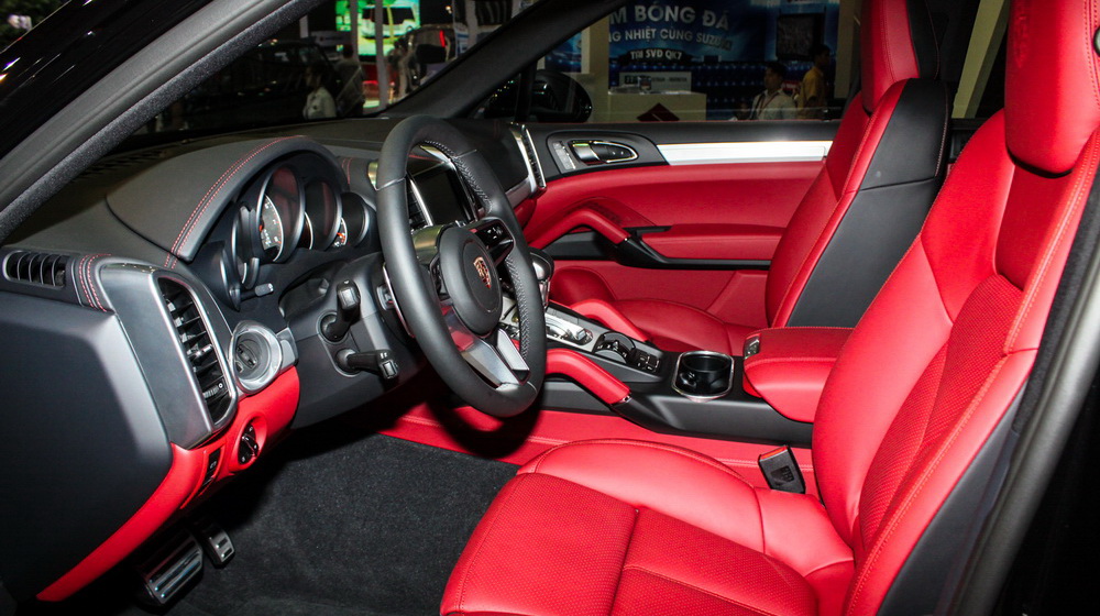 Porsche Cayenne S 2014 đã đến Việt Nam Porsche Cayenne S(3).jpg