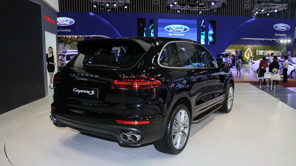Porsche Cayenne S 2014 đã đến Việt Nam Porsche Cayenne S(9).jpg