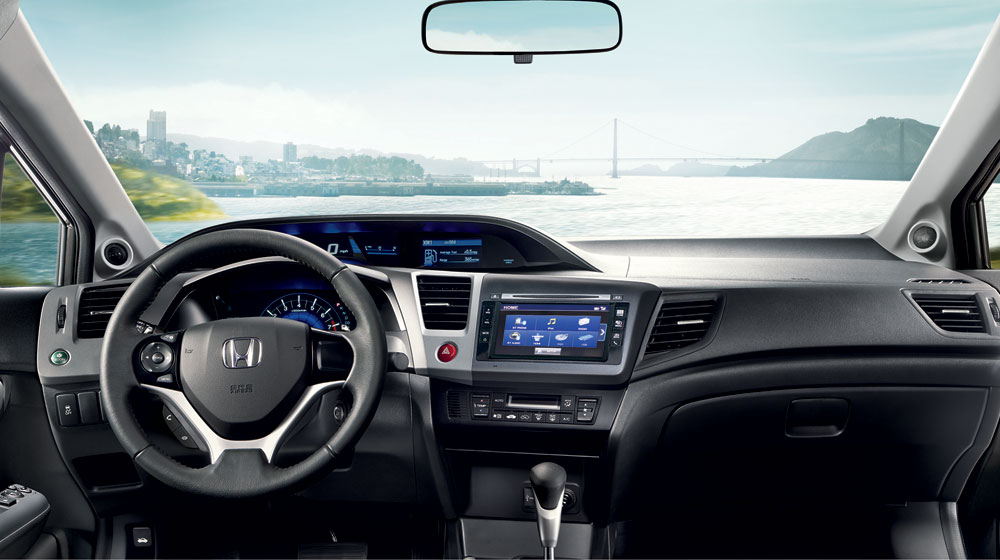 Honda Civic 2015 có giá từ 780 triệu đồng Khoang-lai.jpg