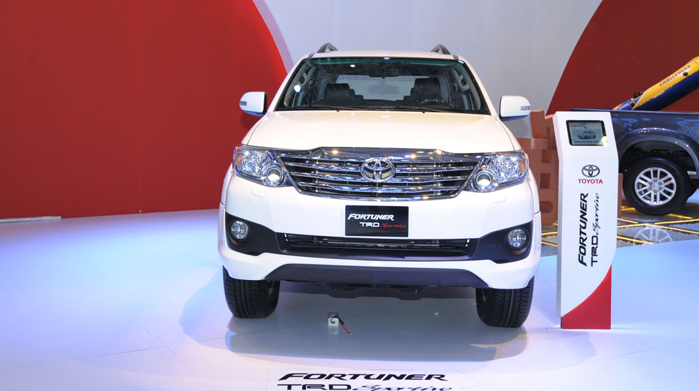 Những “đặc sản” của Toyota tại Triển lãm Ôtô Việt Nam 2014 toyota-at-vms2014 (11).jpg