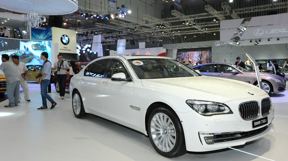 Giá ô tô bao giờ giảm? bmw-euro-auto (2).jpg