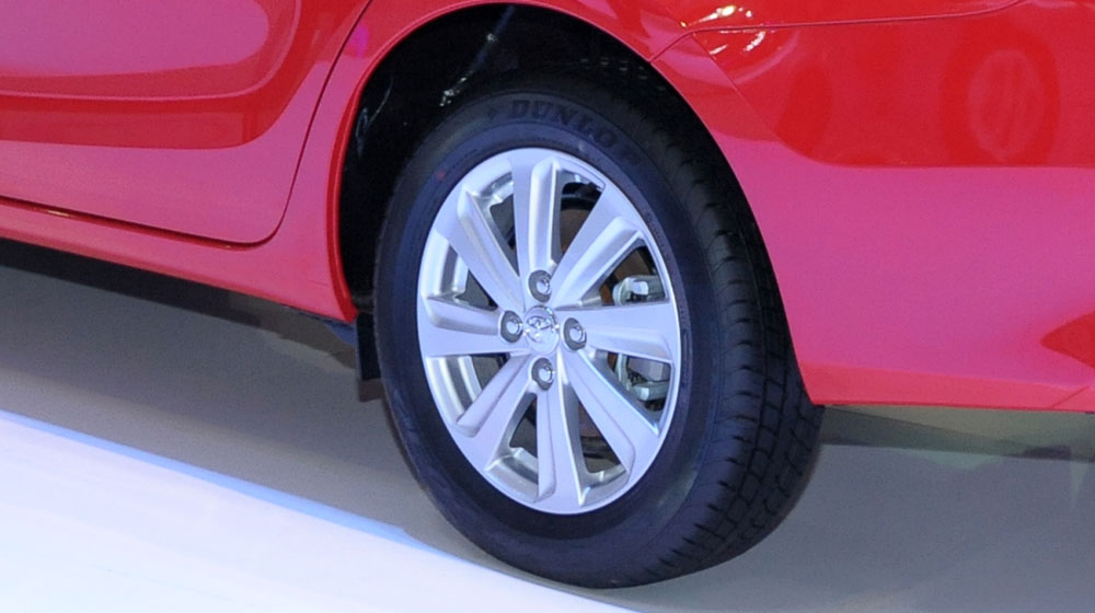 Bộ ba xe Toyota “Thế hệ đột phá” cuốn hút tại VMS 2014 toyota-at-vms-2014 (9).jpg