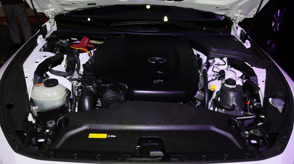 Infiniti Q50: Gương mặt mới trong phân khúc sedan hạng sang Infiniti-Q50jpg (11).jpg