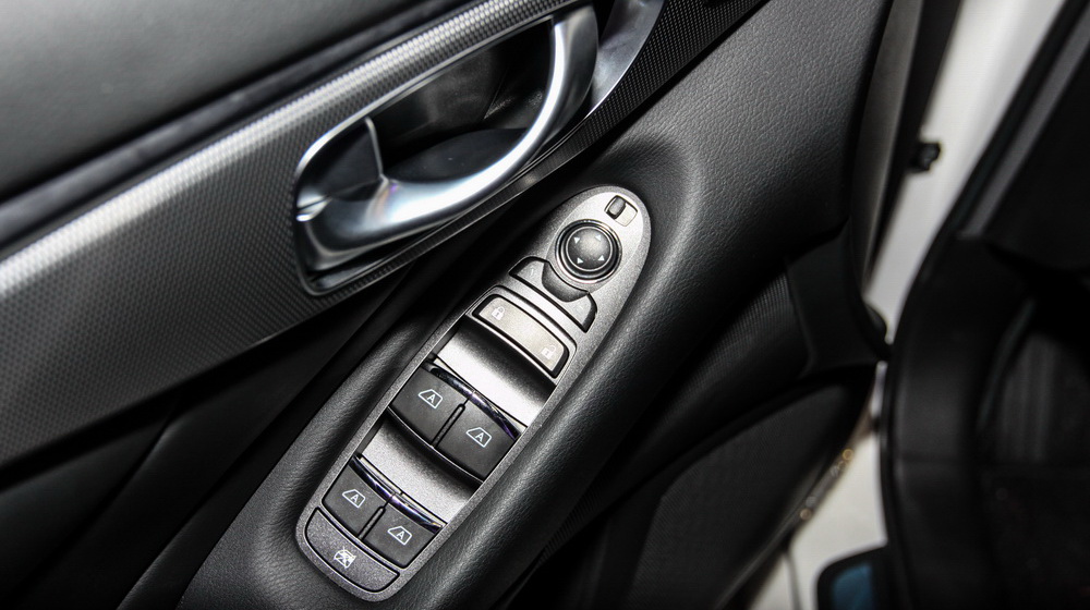 Infiniti Q50: Gương mặt mới trong phân khúc sedan hạng sang Infiniti-Q50jpg (5).jpg