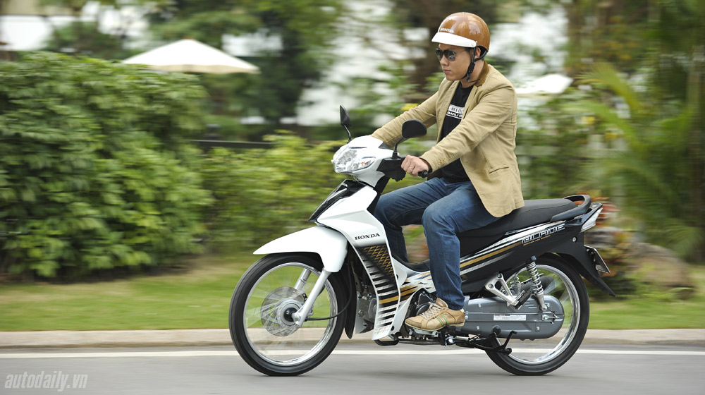 Honda Blade 110cc – Chiếc xe số dành cho người Việt Honda Blade (15).jpg