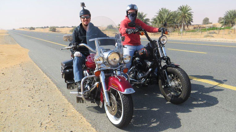 Thuê môtô “khủng” dạo phố, giá 9 triệu đồng/ngày svr_535_1.jpg