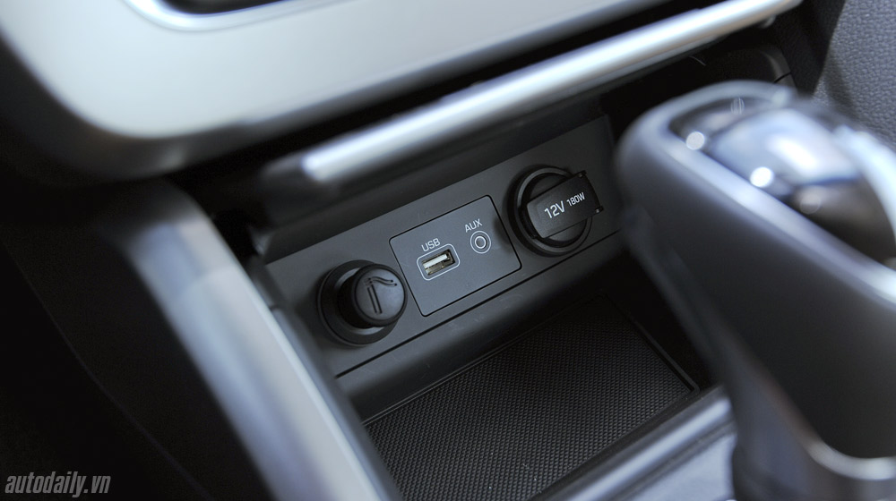 “Làm mới” mình Hyundai Sonata 2015 “doạ” các đối thủ? Hyundai Sonata 2014 (38).jpg