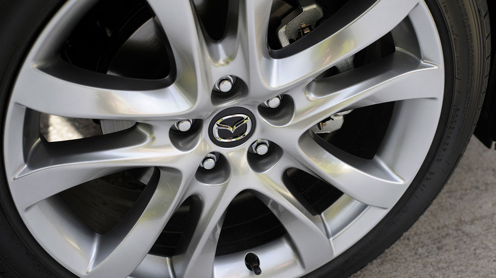 Gần 100.000 xe Mazda6 bị thu hồi 2015-mazda6-wheel-rim.jpg