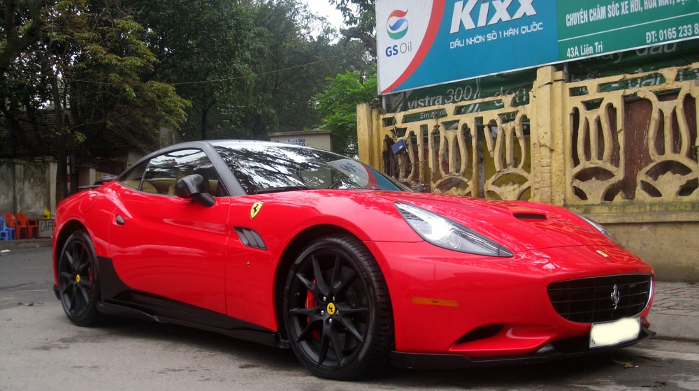 Có một phố chuyên rửa siêu xe tại Hà Nội pho rua sieu xe (13).jpg