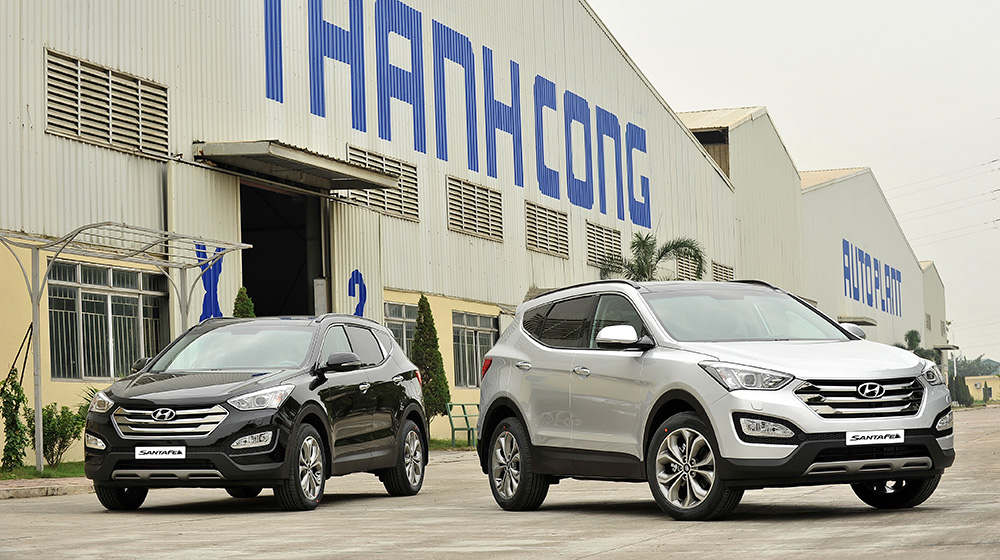Autodaily nóng trong tuần (01/12 – 07/12) Hyundai-SantaFe-2015-(1).jpg
