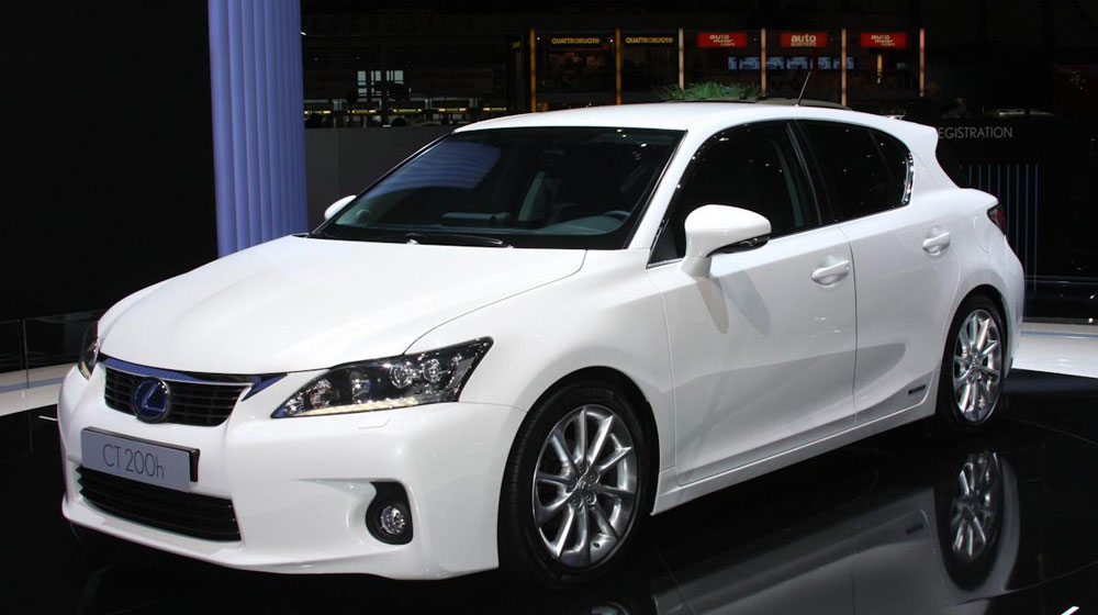 10 xe sang “cực chất” giá dưới 35.000 USD 2011-lexus-ct200h-hybrid.jpg