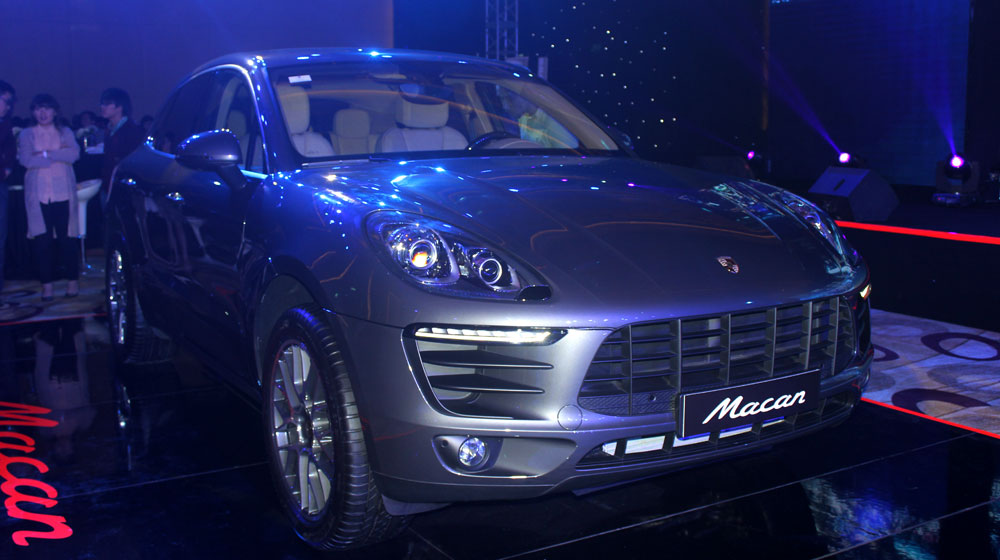 Porsche Việt Nam mở tiệc tri ân khách hàng tại Hà Nội porsche night (1).jpg