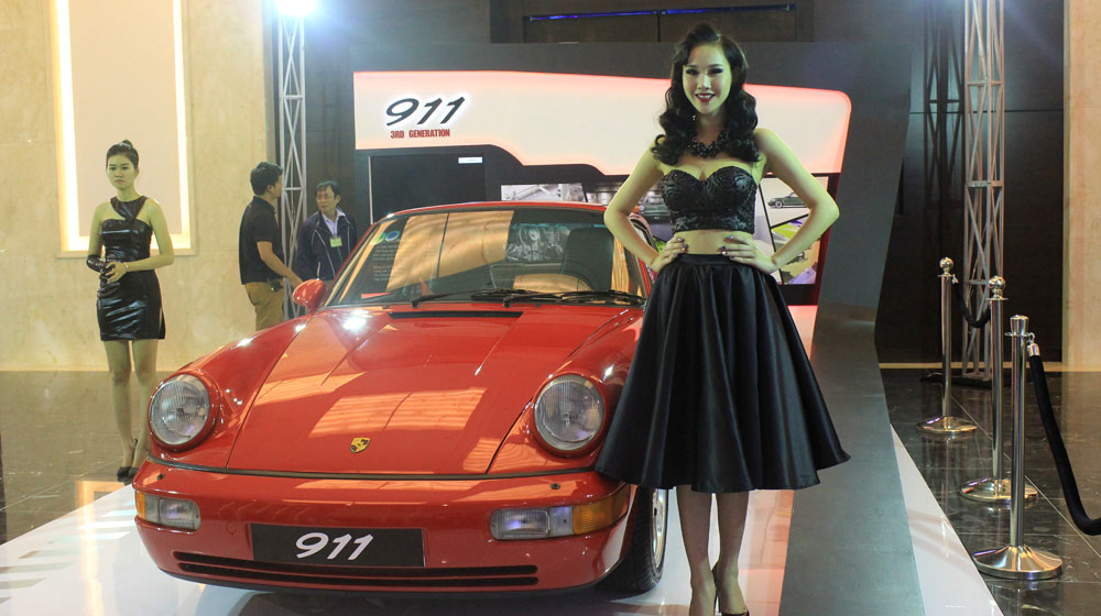 Xế cổ Porsche 25 năm lăn bánh trên đất Việt porsche 911 carrera 4 (10).jpg