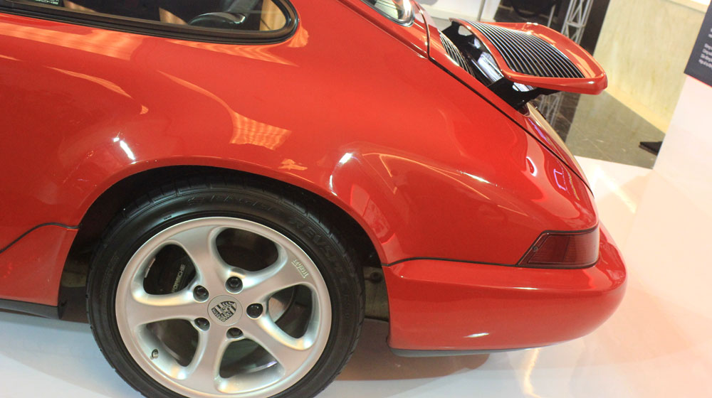 Xế cổ Porsche 25 năm lăn bánh trên đất Việt porsche 911 carrera 4 (11).jpg