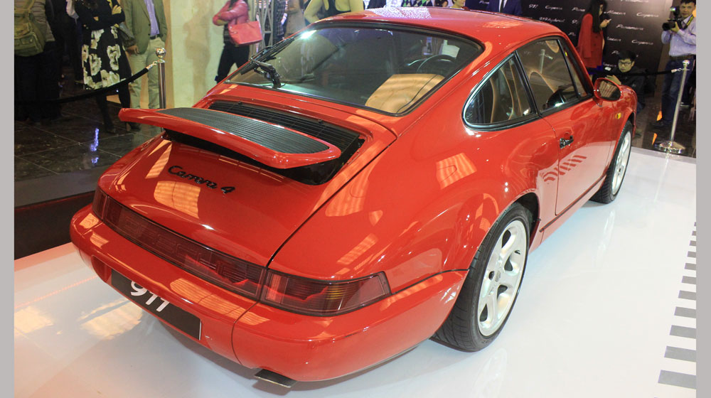 Xế cổ Porsche 25 năm lăn bánh trên đất Việt porsche 911 carrera 4 (12).jpg