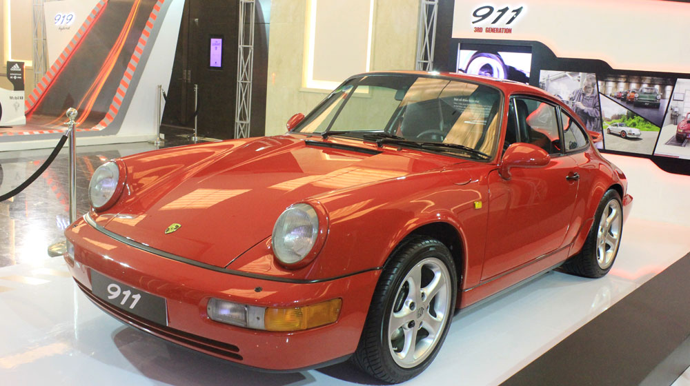 Xế cổ Porsche 25 năm lăn bánh trên đất Việt porsche 911 carrera 4 (13).jpg