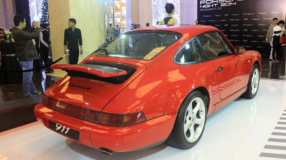 Xế cổ Porsche 25 năm lăn bánh trên đất Việt porsche 911 carrera 4 (5).jpg