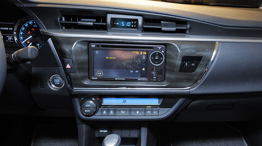 Chọn Civic 2015, Corolla Altis 2014 hay Mazda3 2015? altis-2014-40.jpg