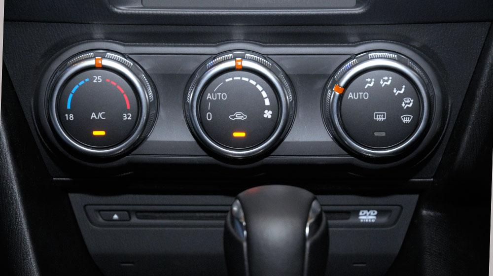 Chọn Civic 2015, Corolla Altis 2014 hay Mazda3 2015? mazda 3 2015 (16)-1.jpg