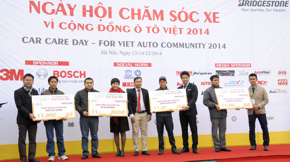 Chăm sóc xe toàn diện tại Hà Nội car-care-day (3).jpg