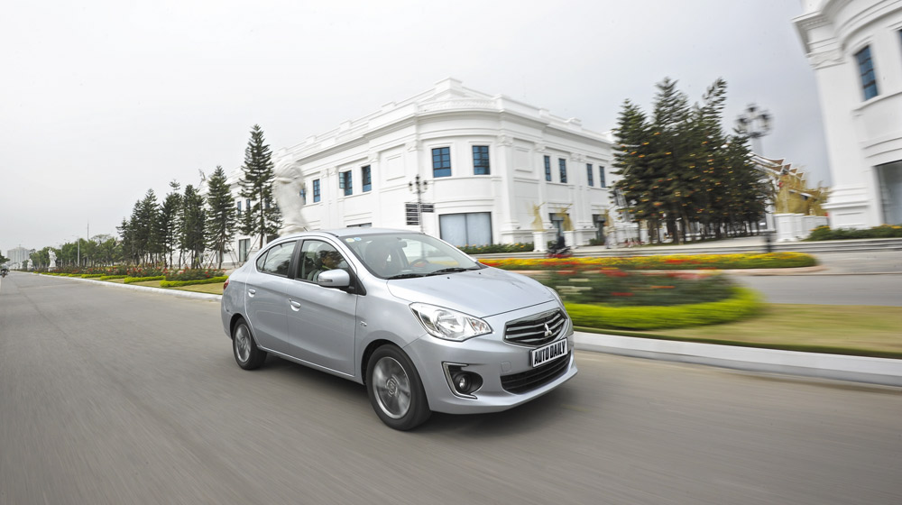 Attrage – Mẫu sedan lôi cuốn trọn vẹn của Mitsubishi Mitsubishi-Attrage-9.jpg